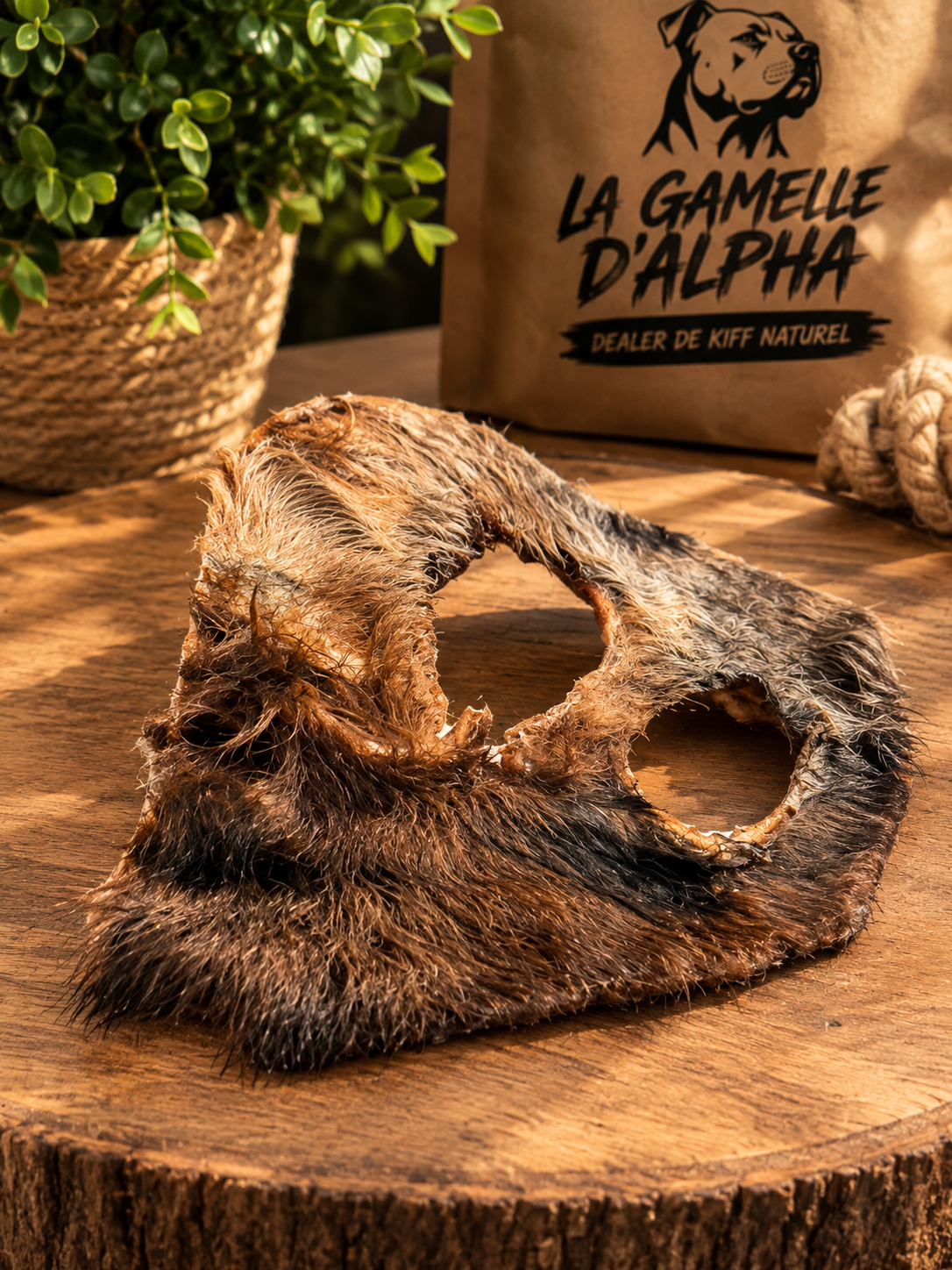 Plaque de peau de bœuf avec fourrure La Gamelle d'Alpha